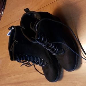 New black boots